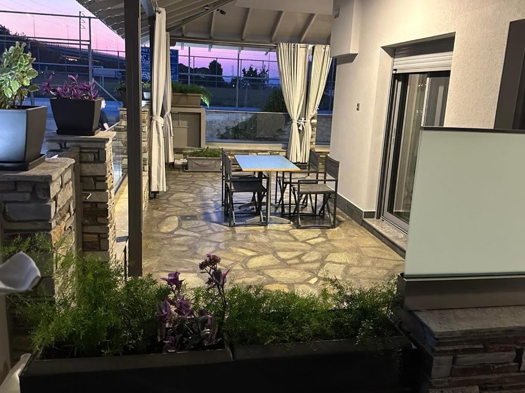 Avra Comfort Rooms Nea Poteidaia Bagian luar foto