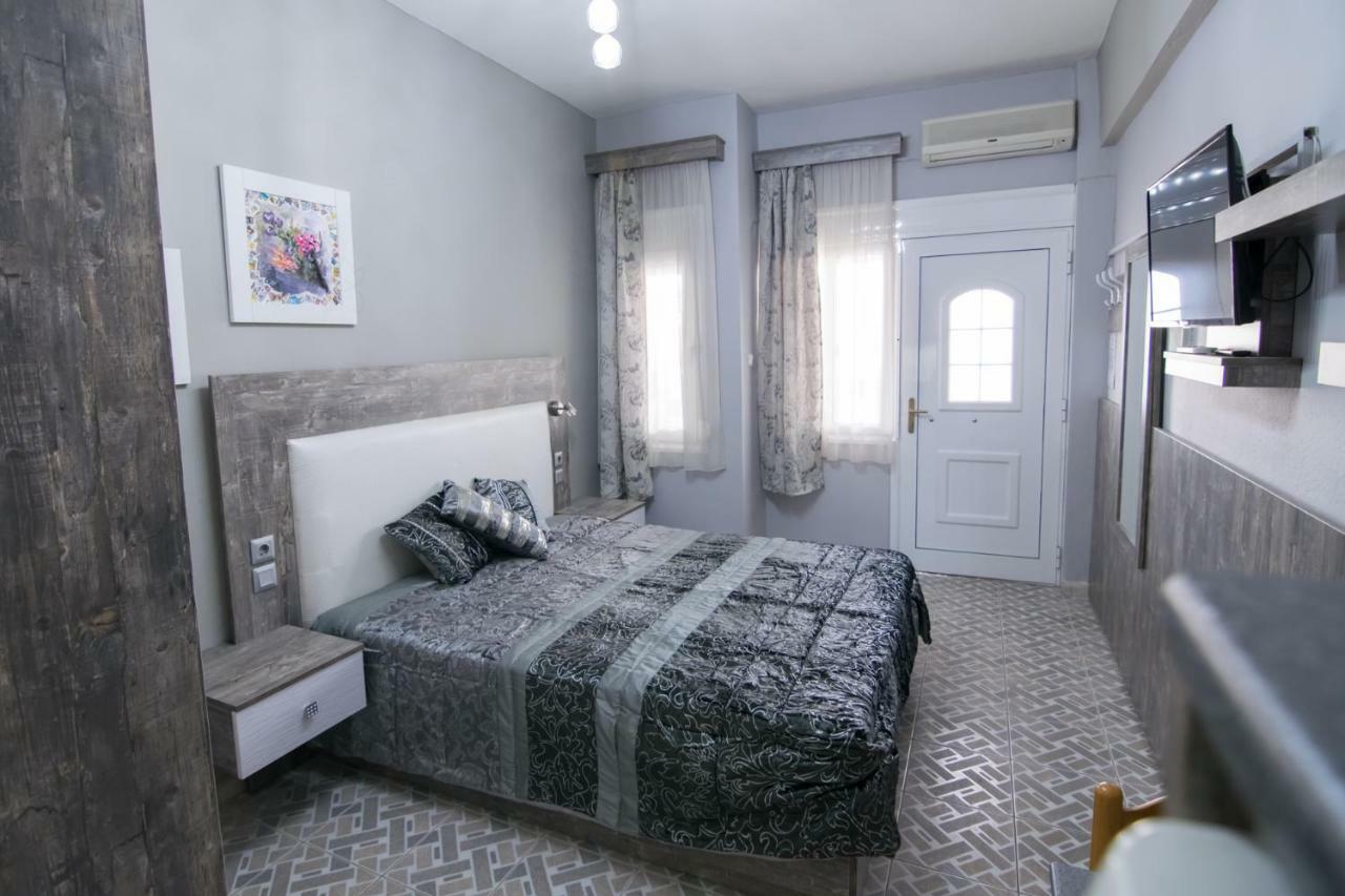 Avra Comfort Rooms Nea Poteidaia Bagian luar foto