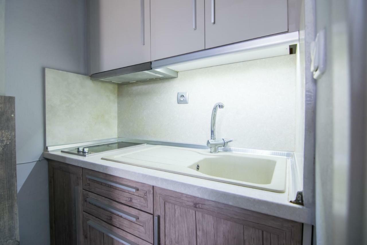 Avra Comfort Rooms Nea Poteidaia Bagian luar foto