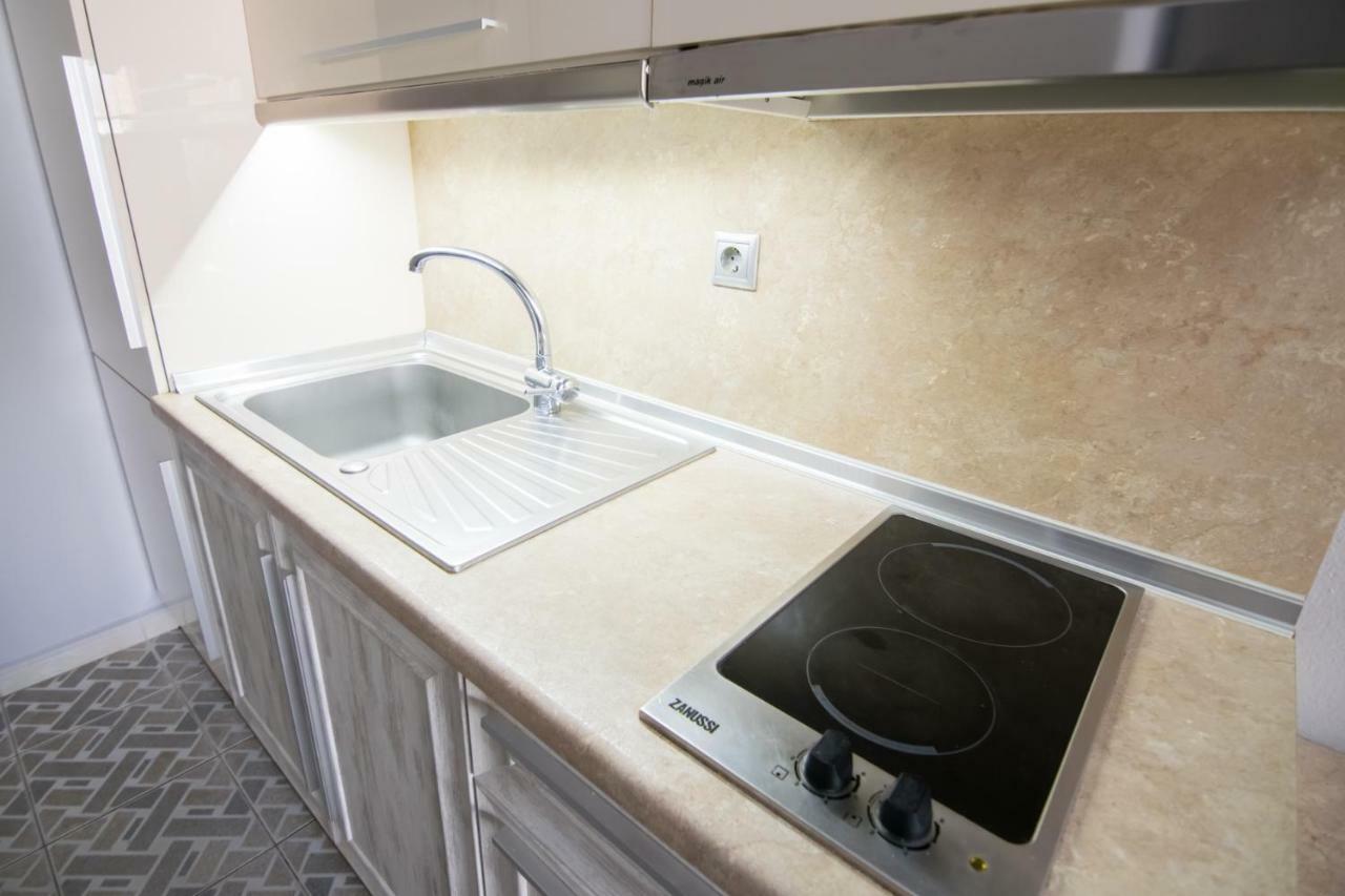 Avra Comfort Rooms Nea Poteidaia Bagian luar foto